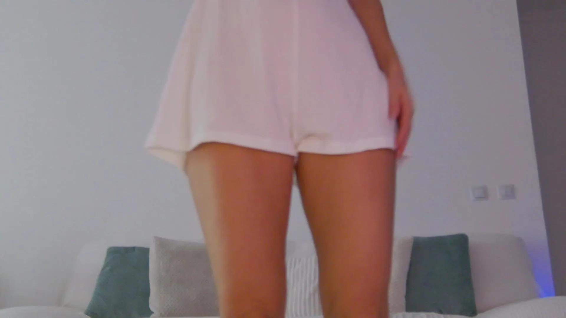 Offline lilyroselynn on Cam4