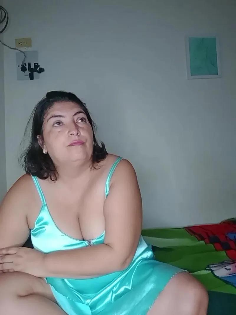 Offline lina_maria98 on Cam4