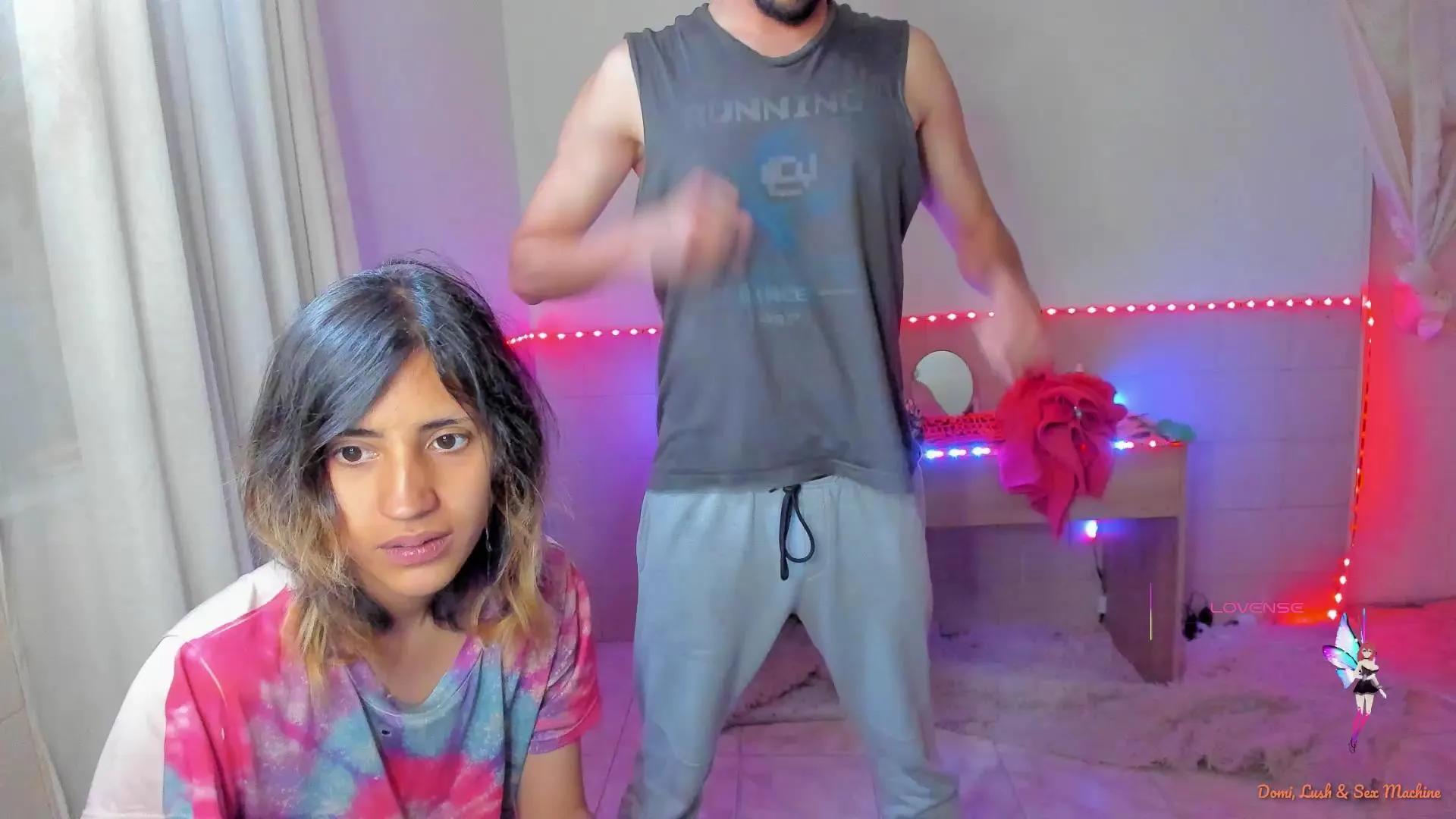 Offline Linnie_doll on Cam4