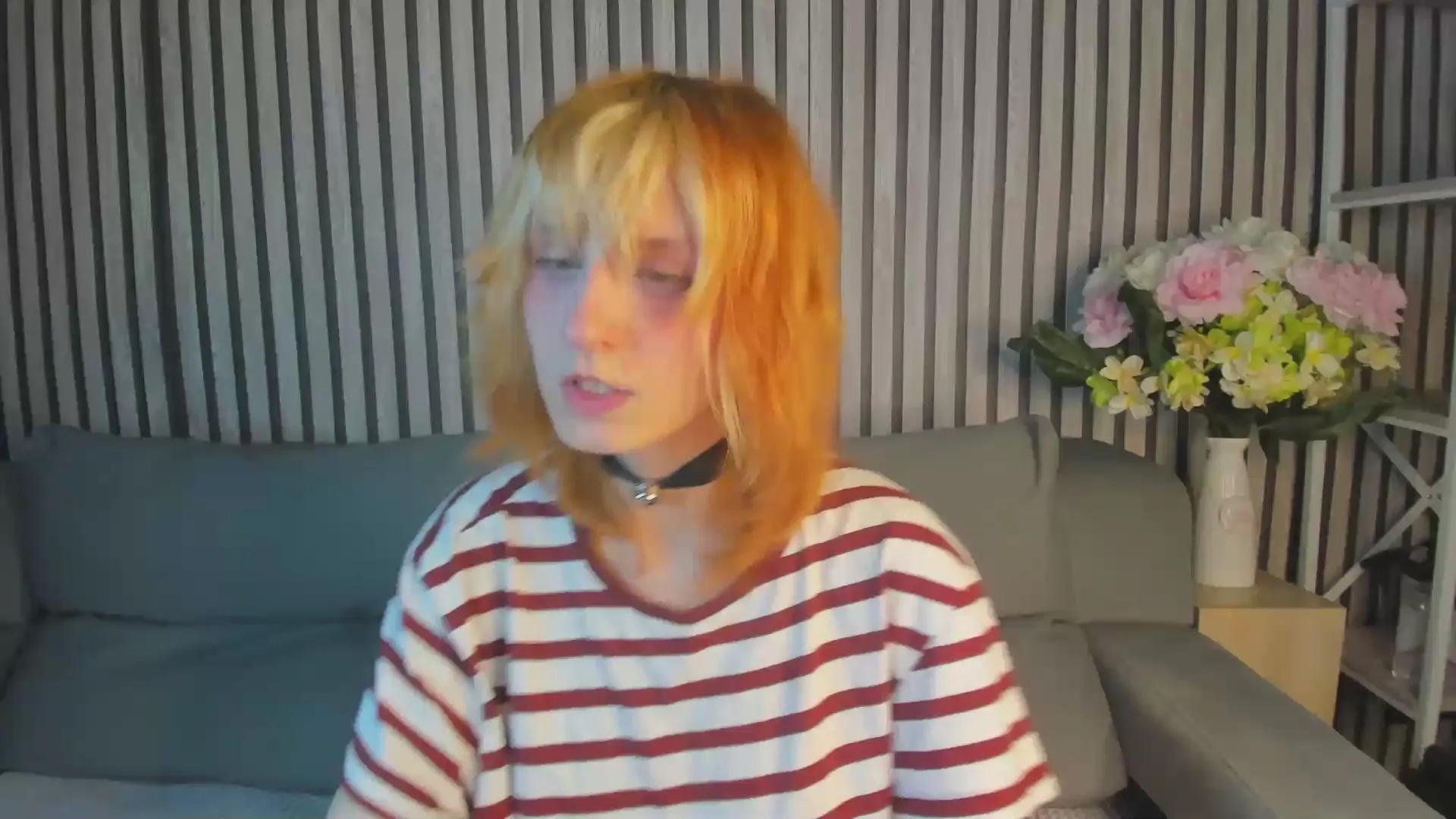 Offline Little_Chips on Cam4