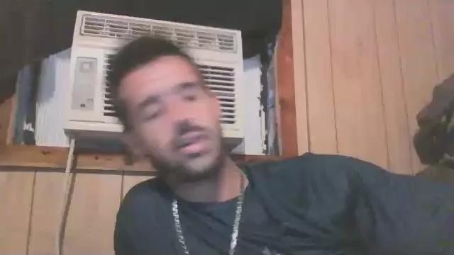 Littleguy25 on Cam4 