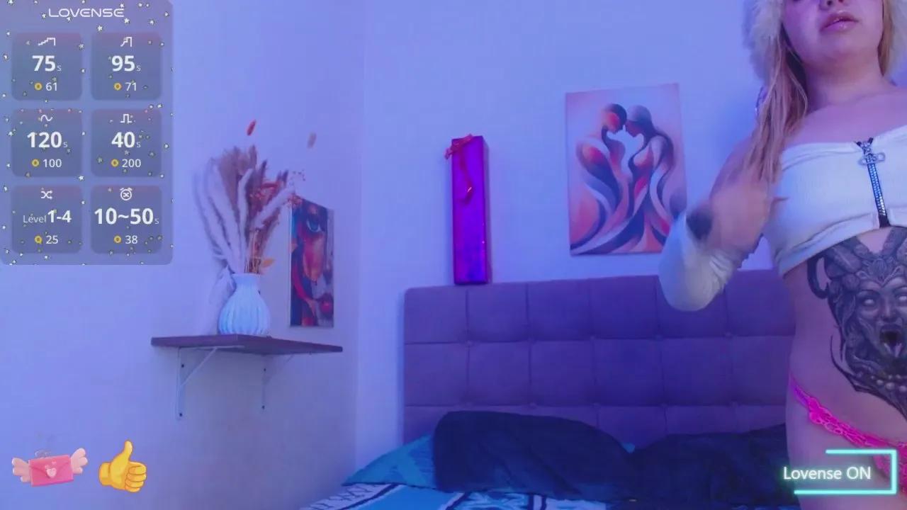 Offline Lola_starx on Cam4