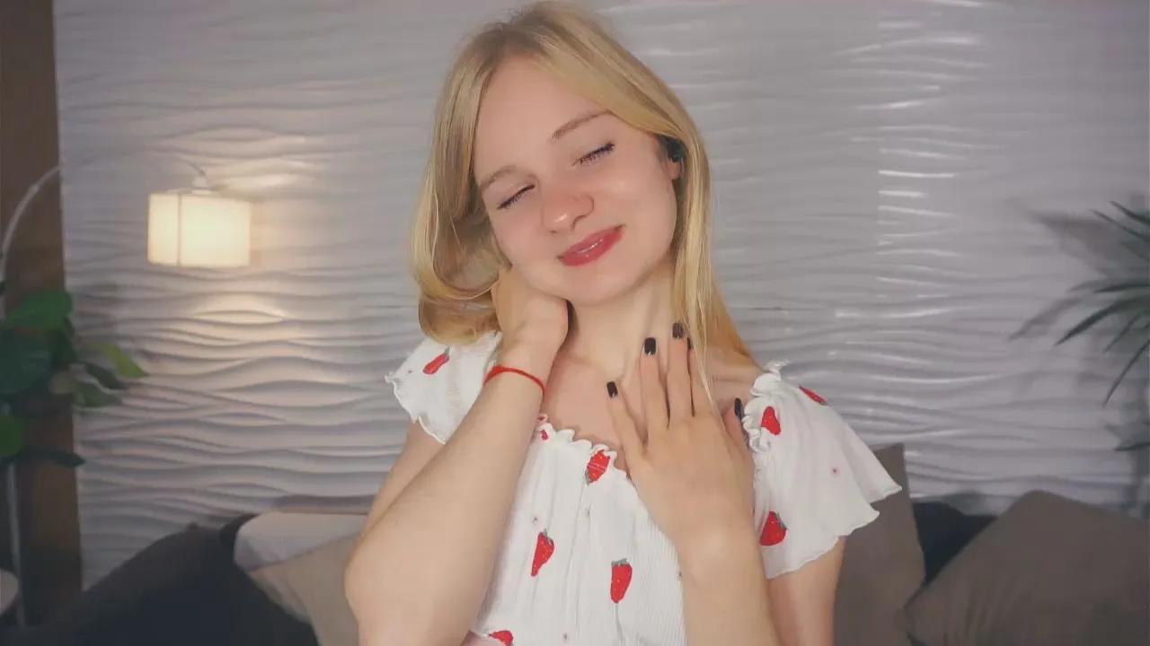 Offline LoraEddy on Cam4