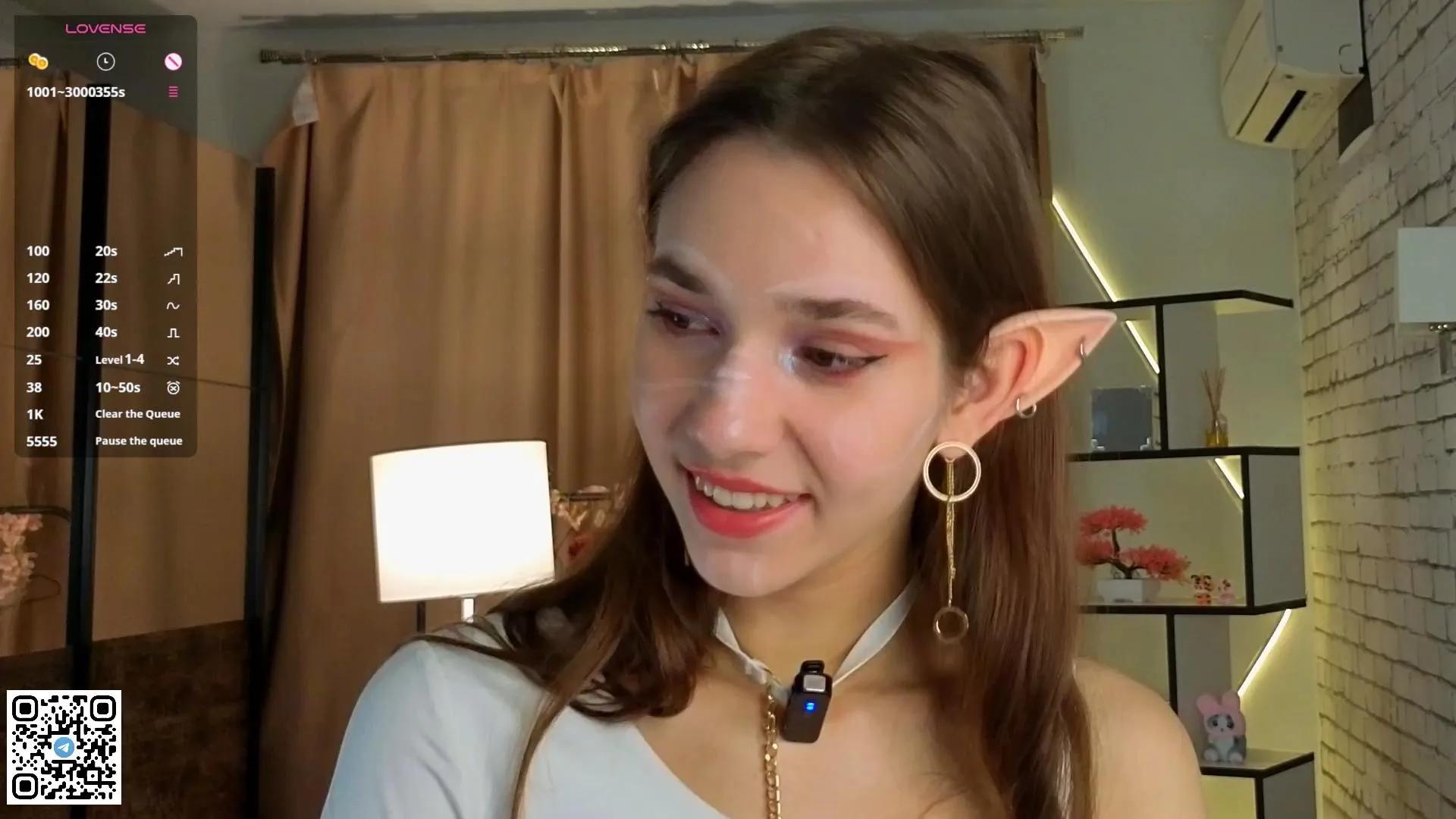 Offline LoraGriff on Cam4