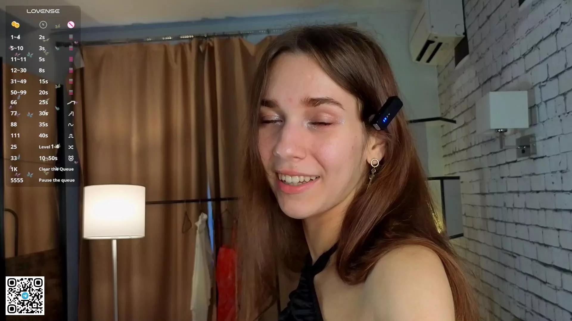 Offline LoraGriff on Cam4