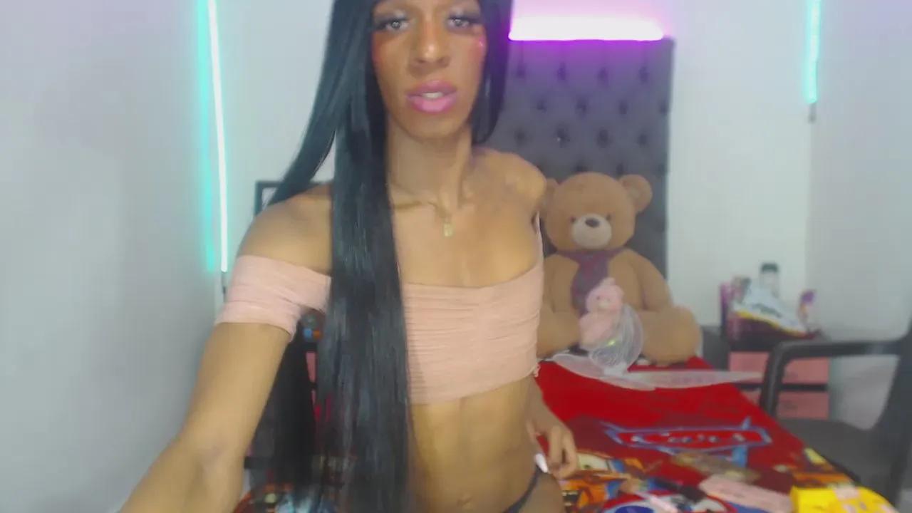 Offline lucianadolll on Cam4