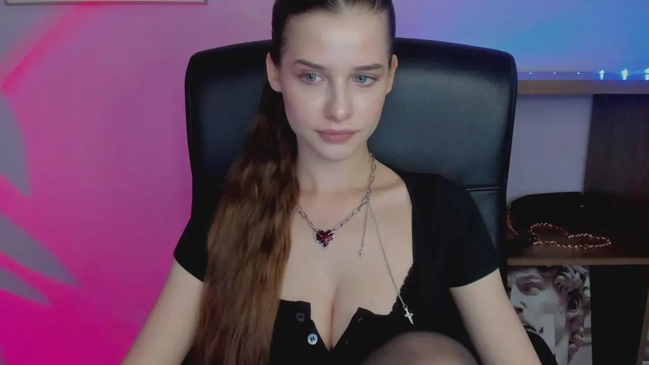 Offline lust_maya on Cam4