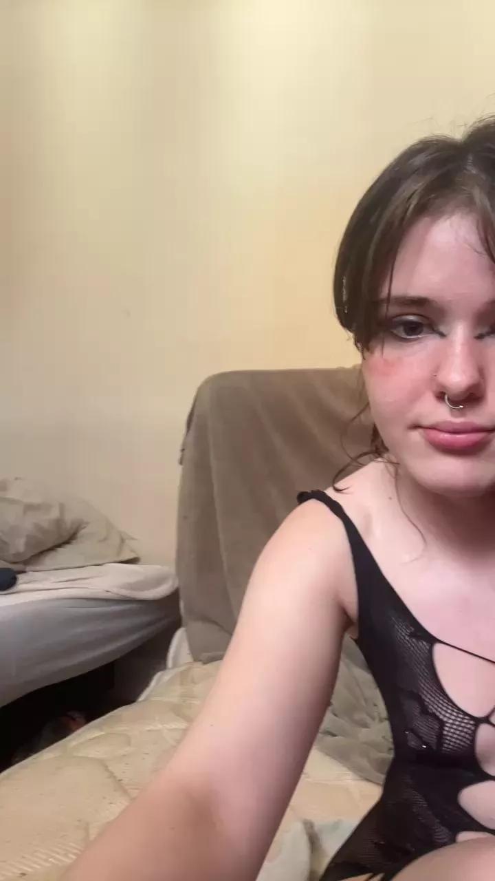 Offline maarion_eladi1 on Cam4