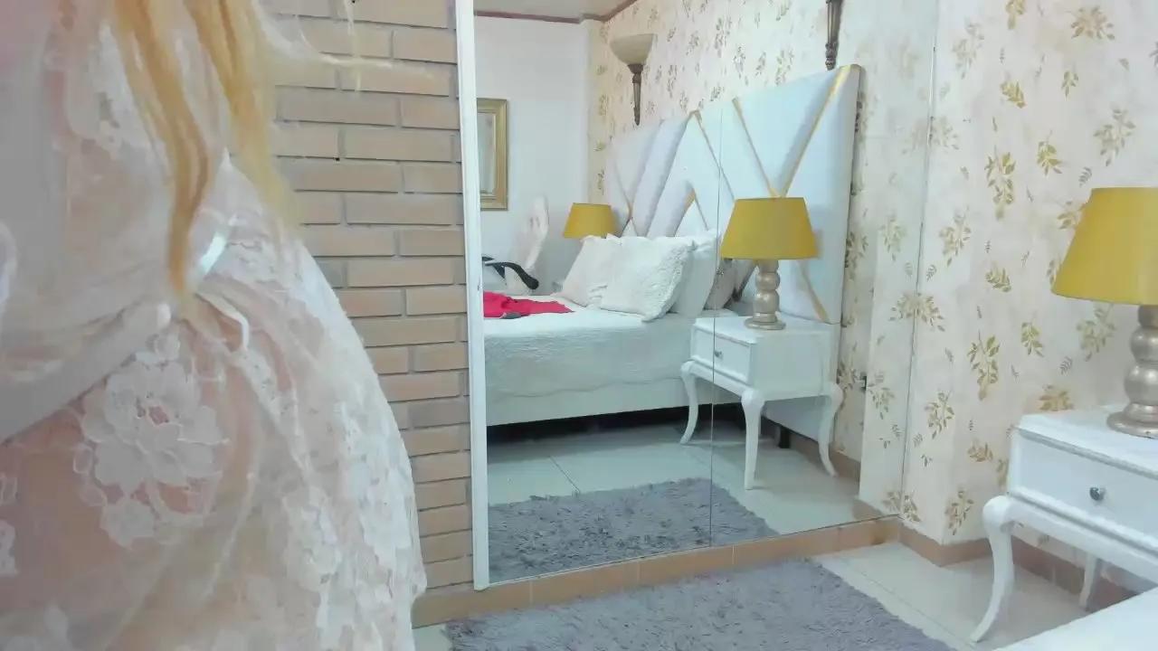 Offline MalorySweet on Cam4