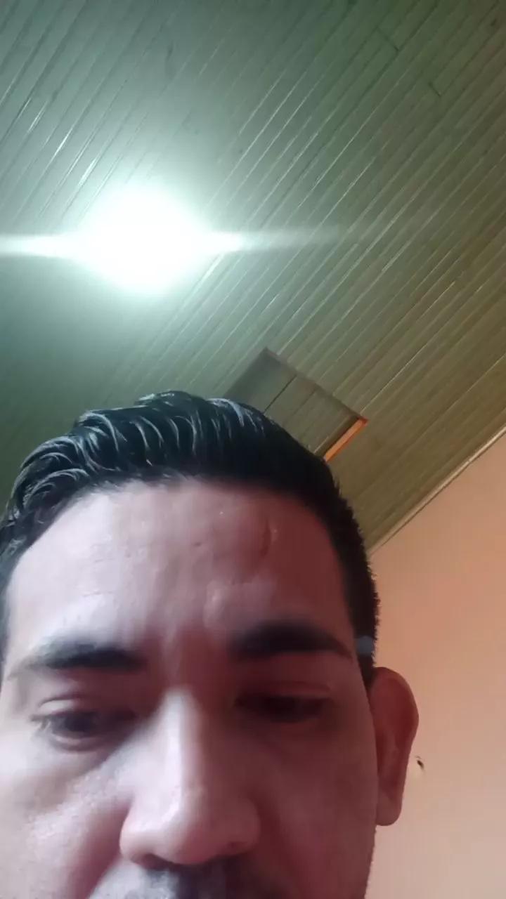 Offline marcosmauu1 on Cam4