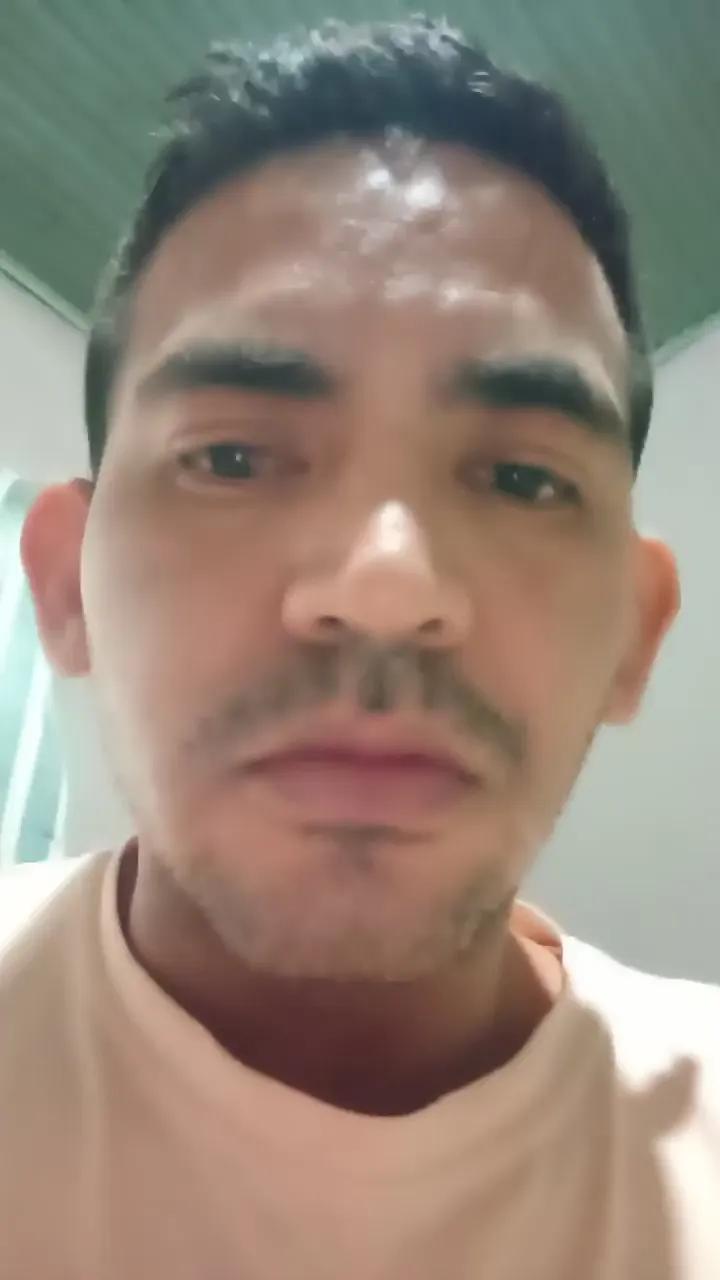 Offline marcosmauu1 on Cam4