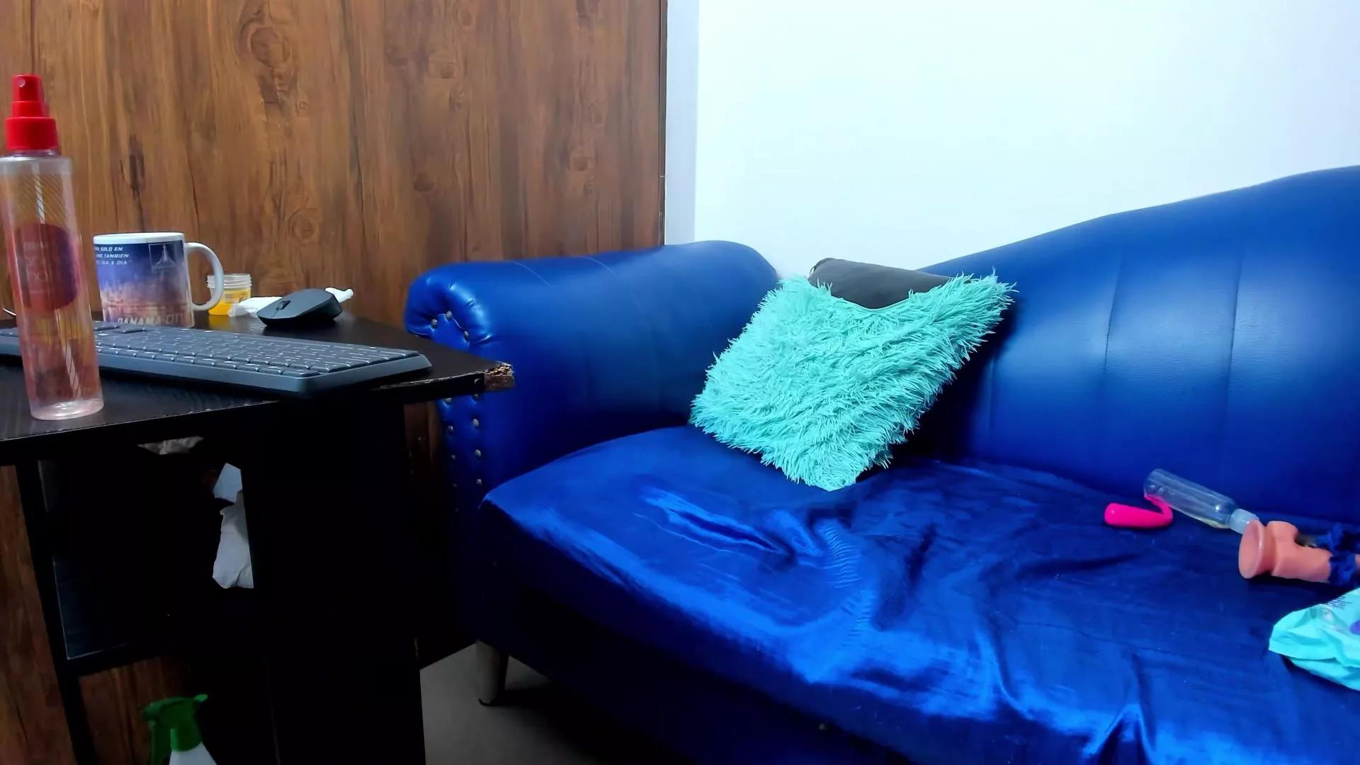 Offline MatureBeautiful on Cam4