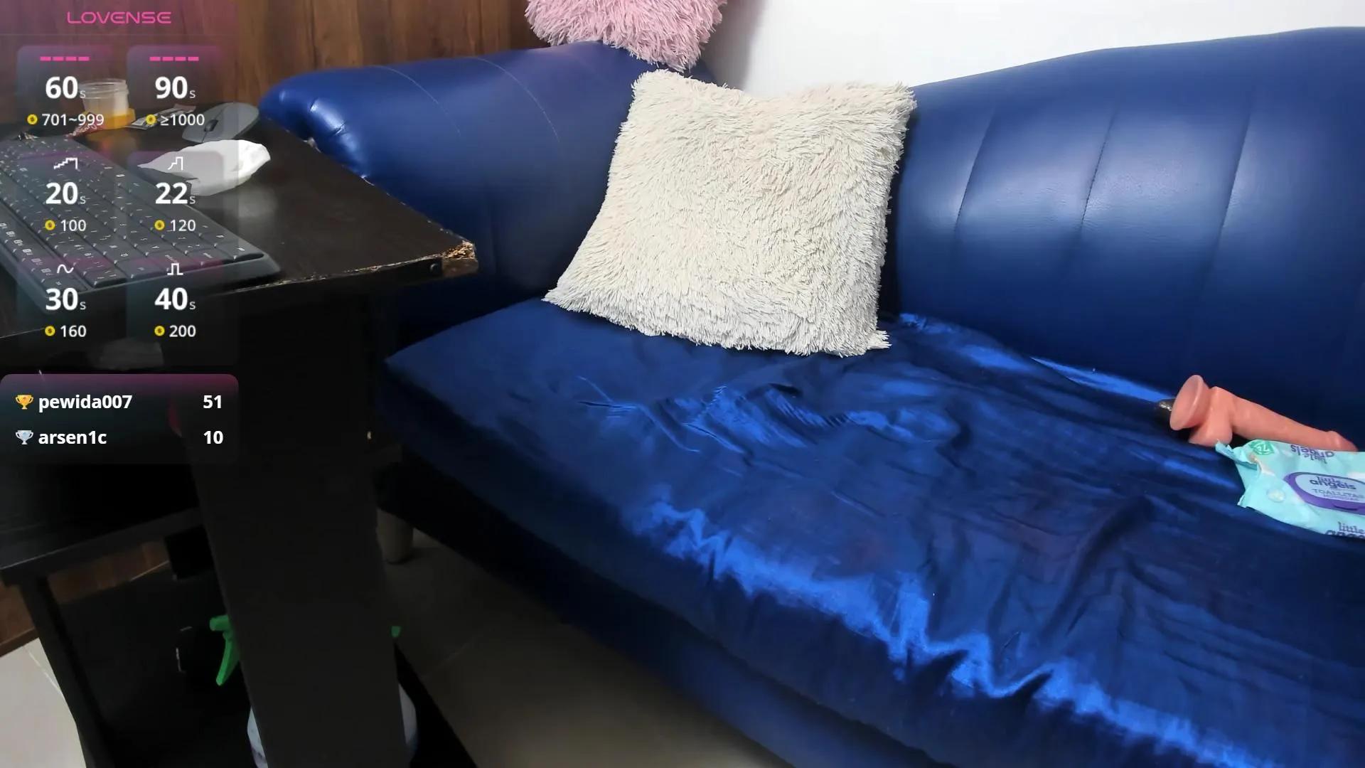 Offline MatureBeautiful on Cam4