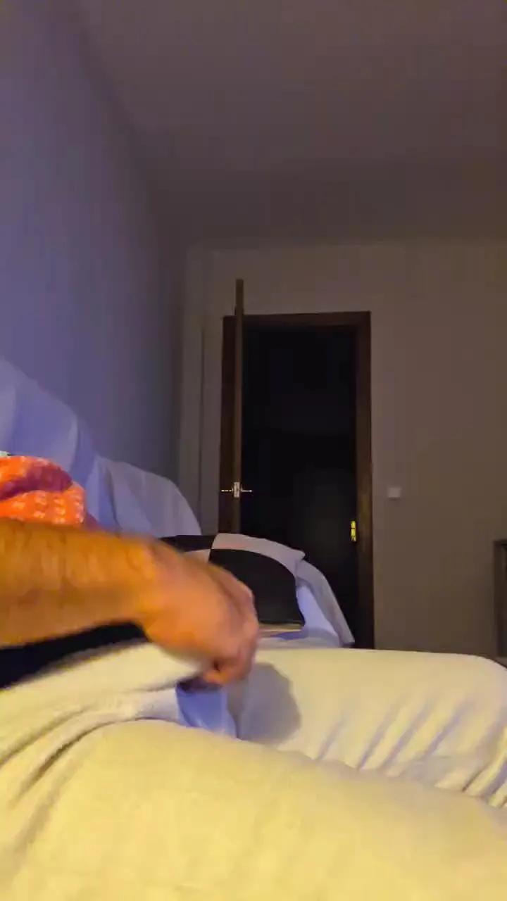 Offline MATUSALINO48 on Cam4