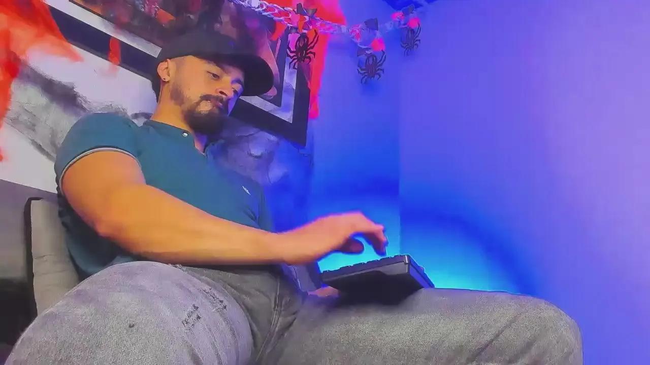 Offline Maximus_Sr on Cam4