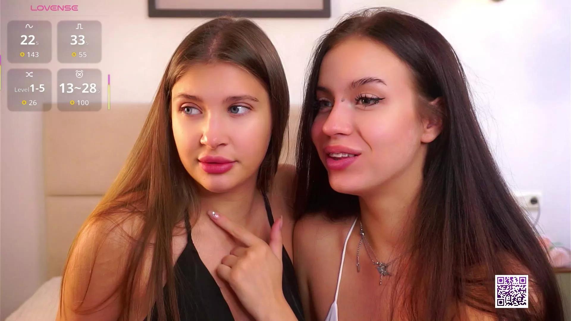 Offline MaxineDeman on Cam4