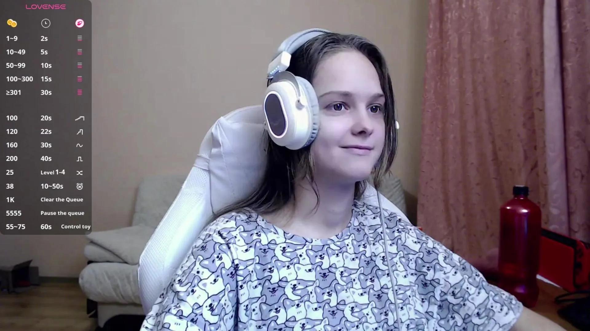 Offline MayeVanlith on Cam4