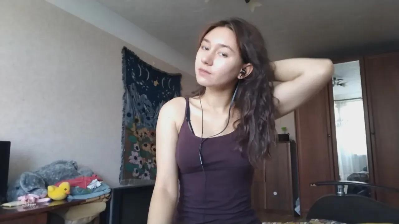 Offline MiaLovelyOne on Cam4