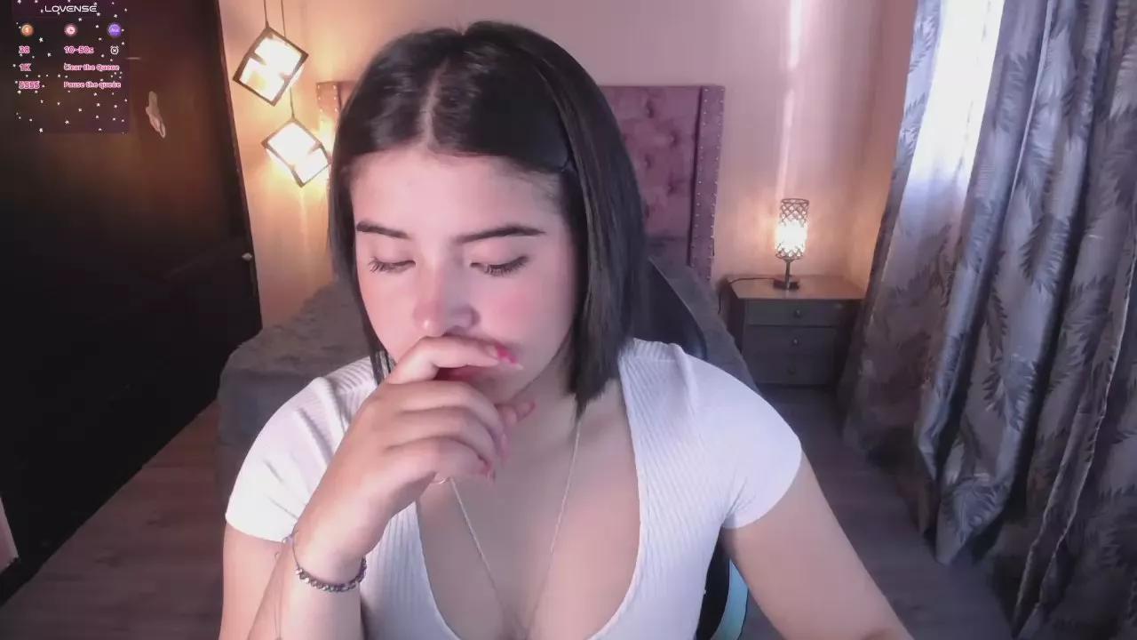 Offline michell_petty01 on Cam4