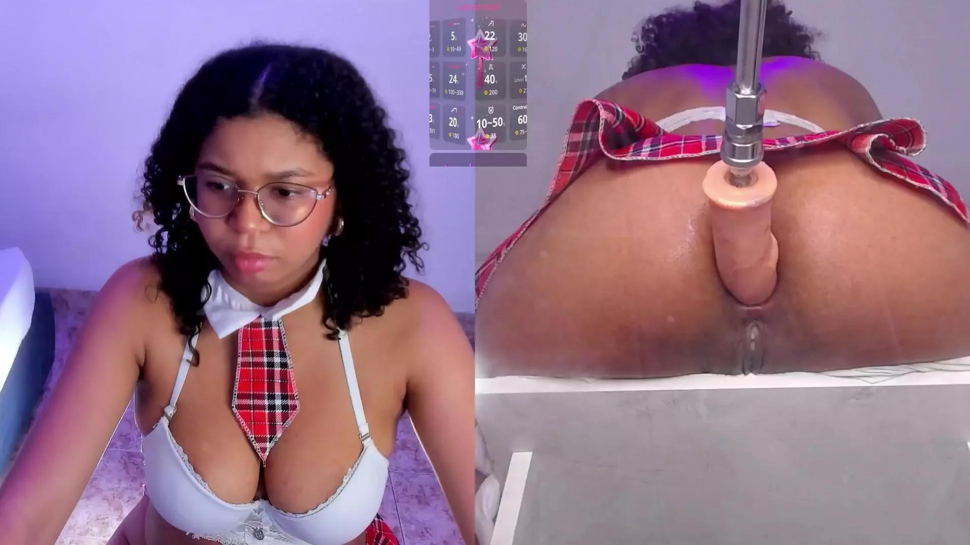 Offline MilaHall on Cam4
