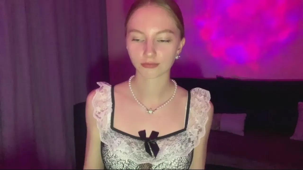 Offline MildredBoschee on Cam4