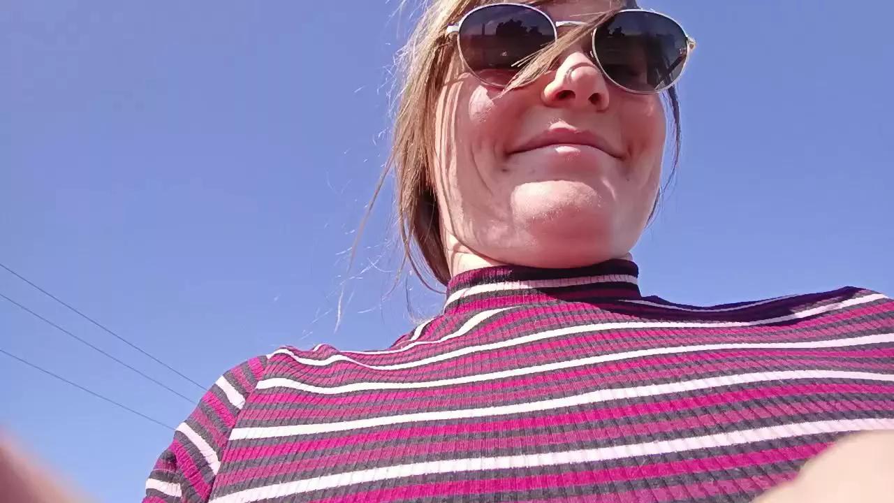 Offline Miss_fantasy_ on Cam4