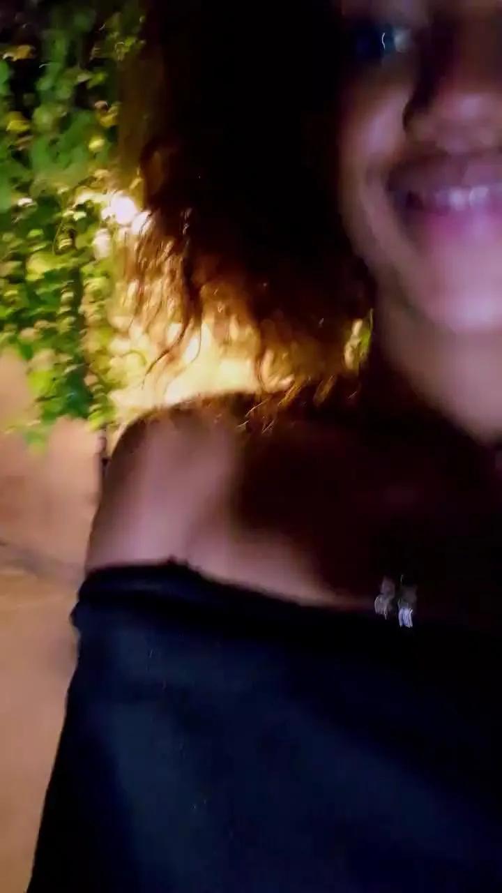 MoanaFrenchy on Cam4