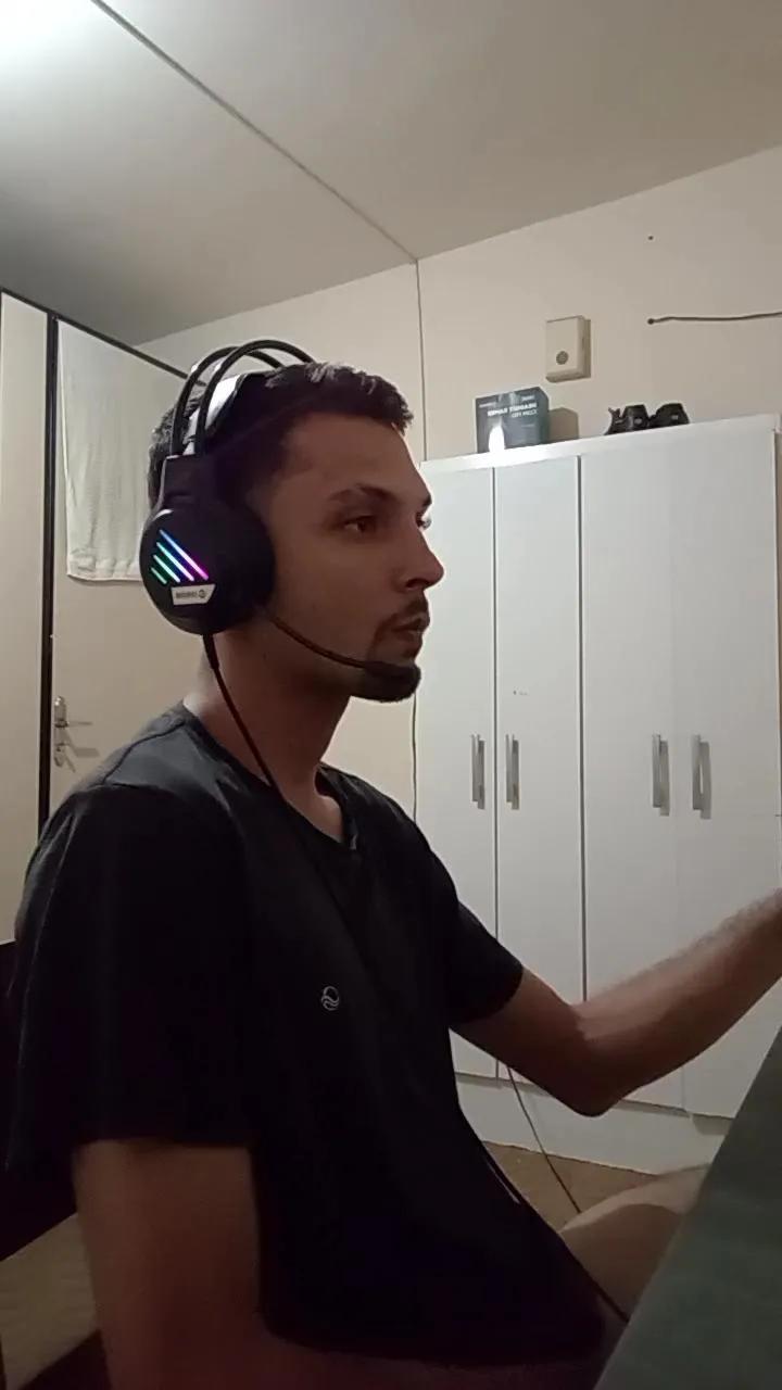 Offline napolitano231 on Cam4