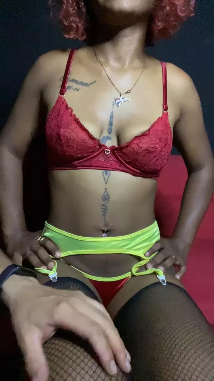 Offline naya_love on Cam4