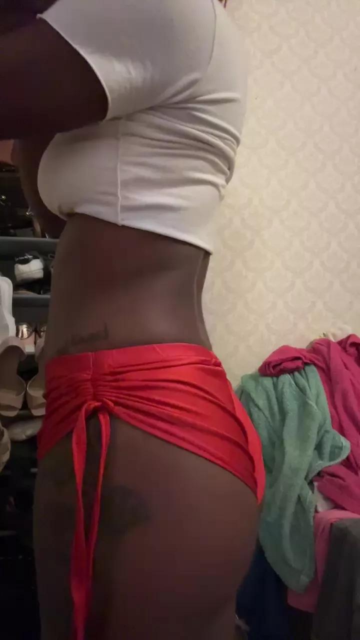 Offline naya_love on Cam4