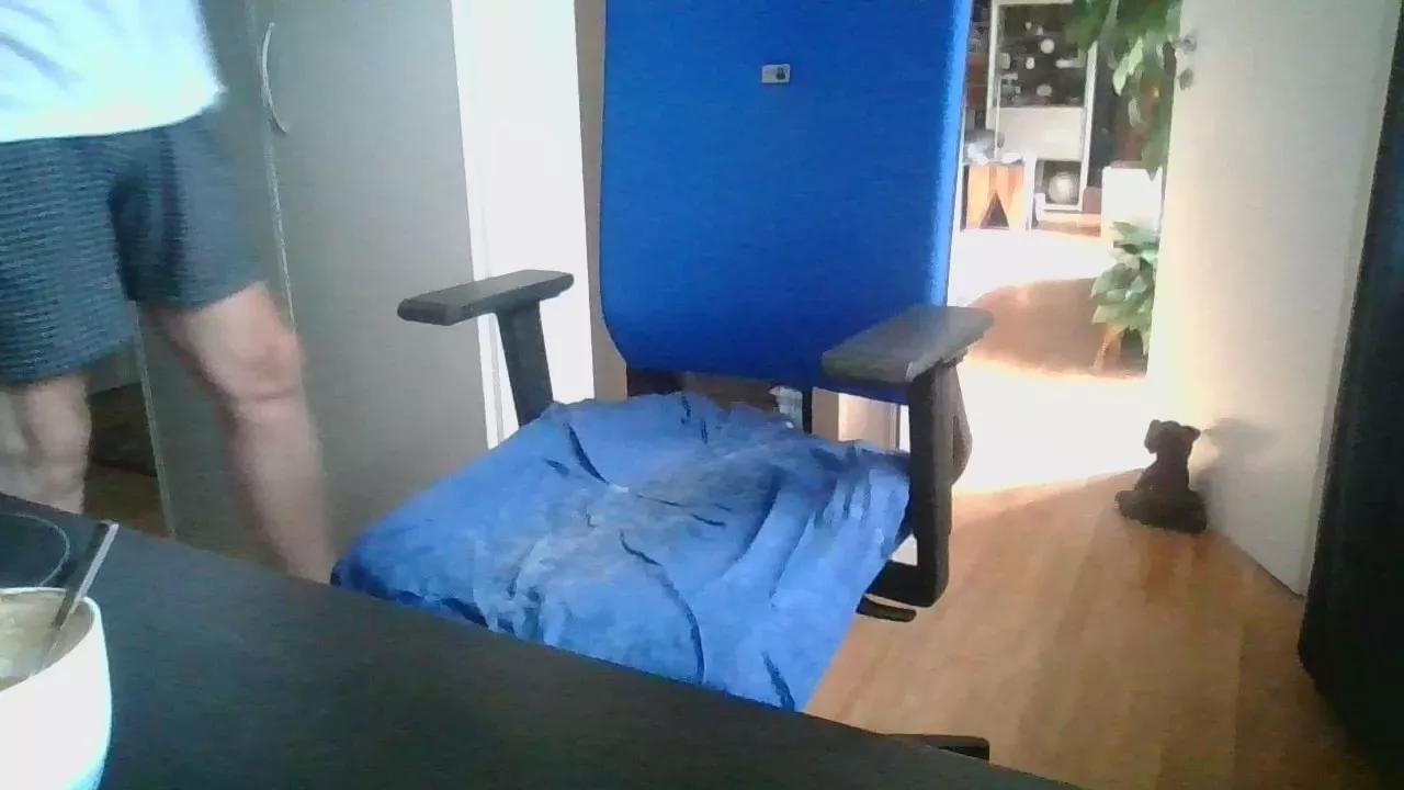 Offline Nicegayhh on Cam4