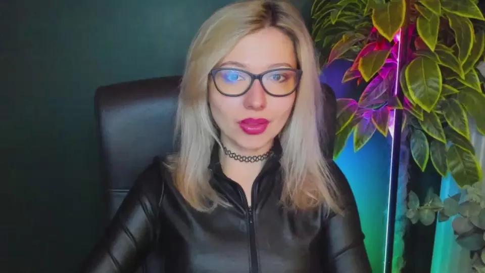 Offline niceHEIDI on Cam4