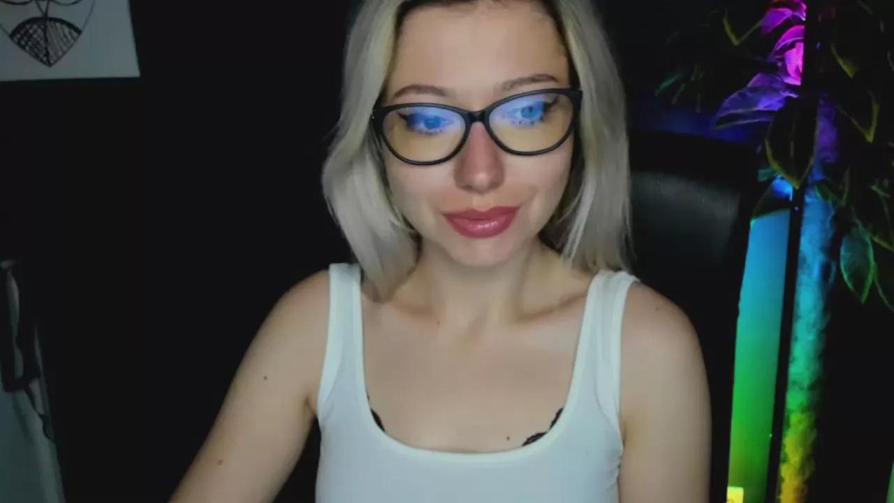 Offline niceHEIDI on Cam4