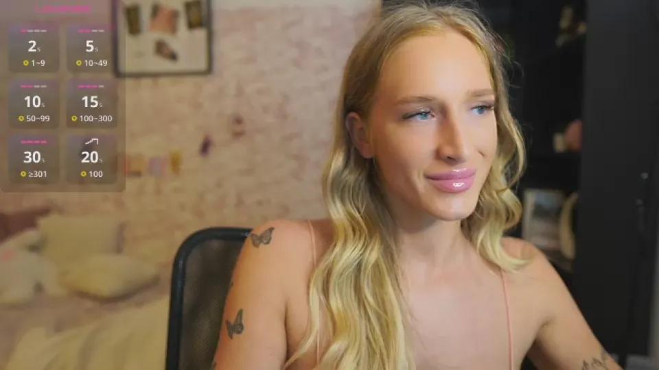 Offline Nicolette__Shea on Cam4