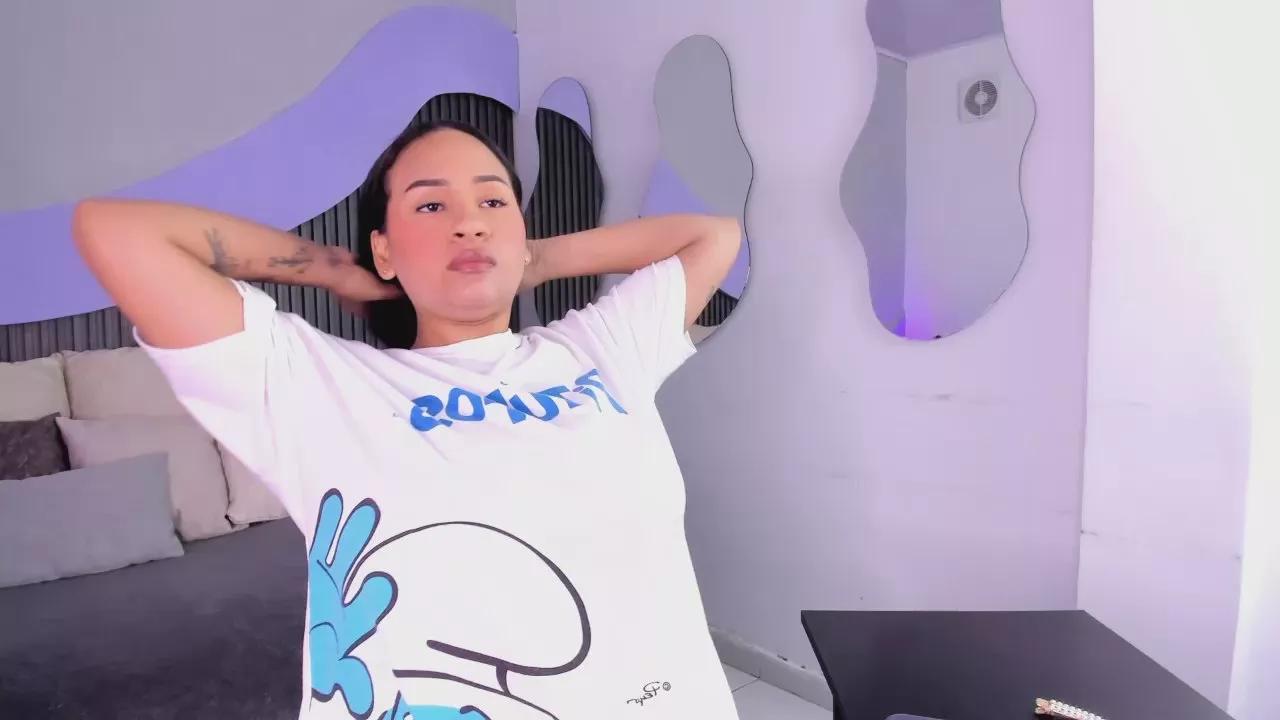 Offline Nicolle_Mariee on Cam4