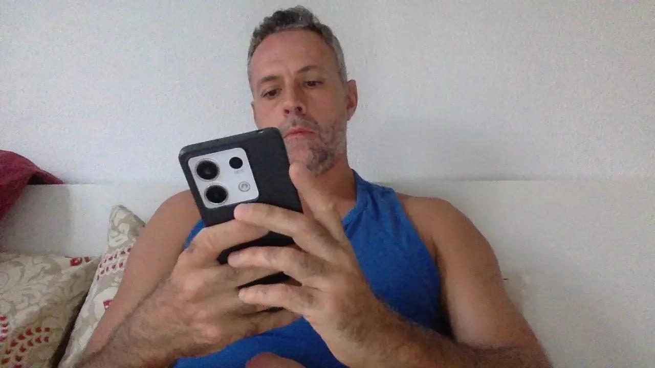 Offline omarbig88 on Cam4