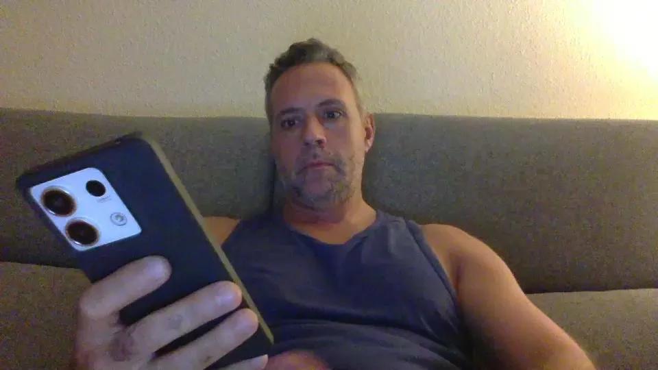 Offline omarbig88 on Cam4