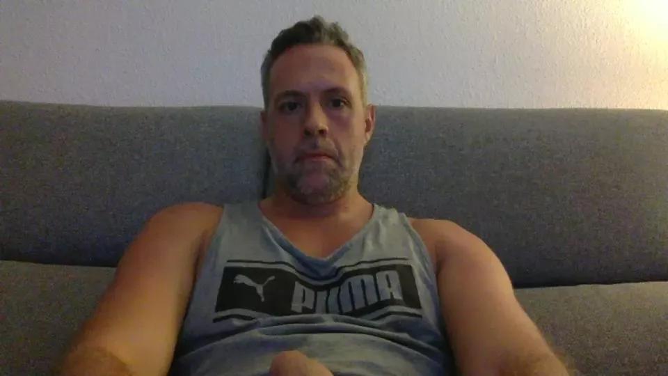 Offline omarbig88 on Cam4