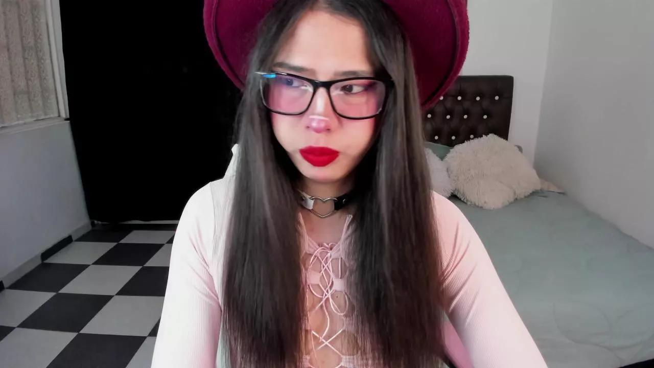 Offline Paula_Kawaiifu on Cam4