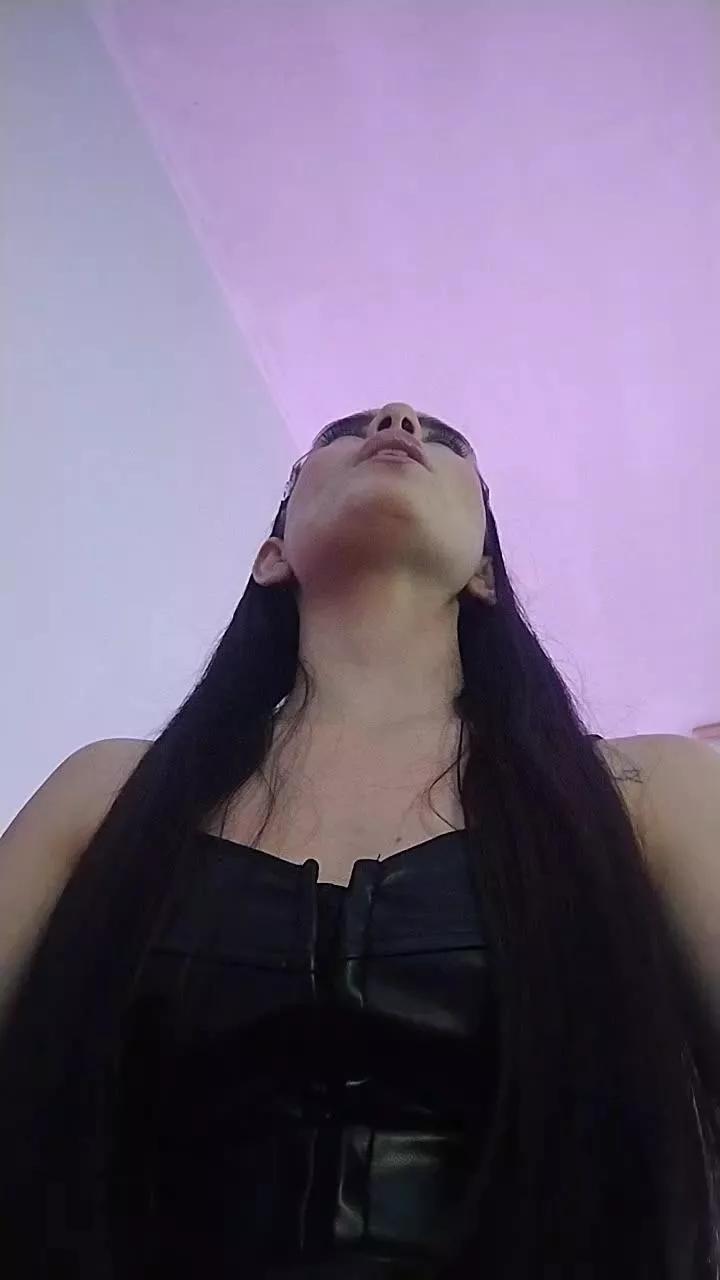 Offline PeachRose_ on Cam4