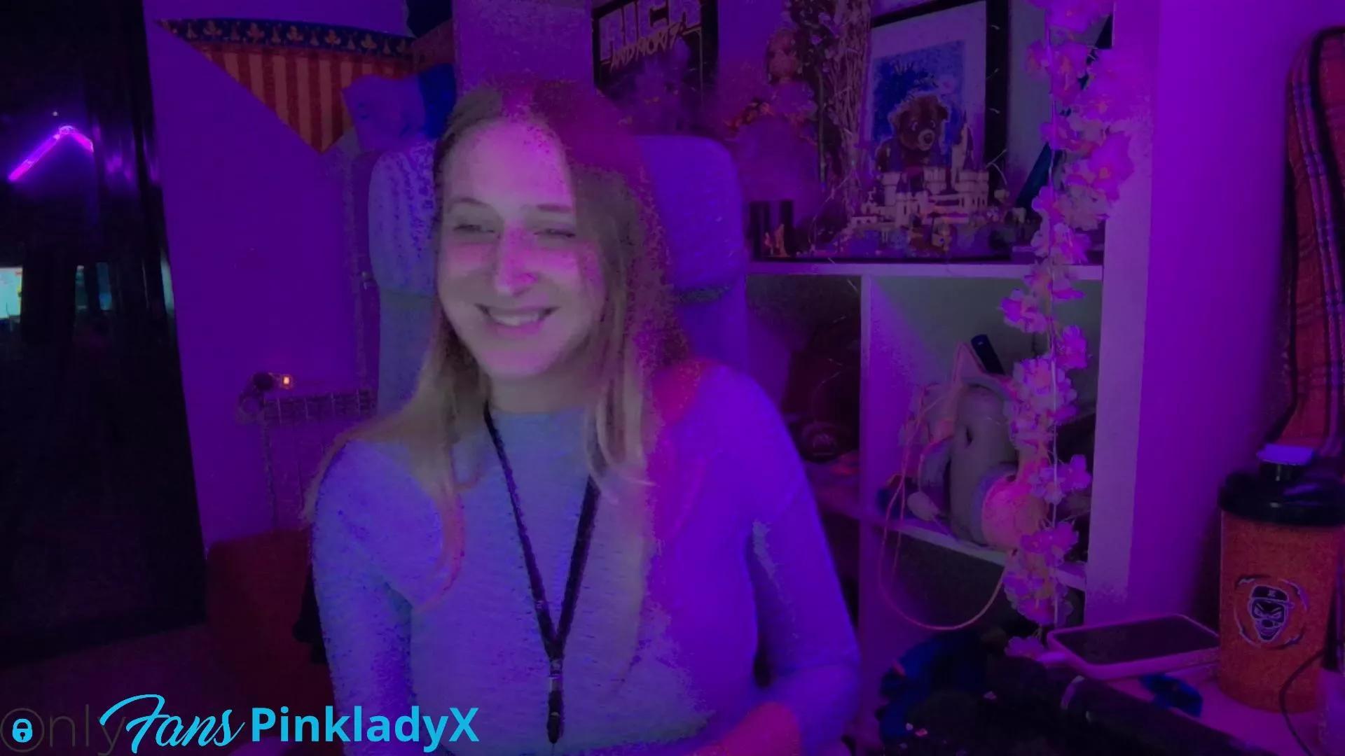 Offline pinkladyx2 on Cam4