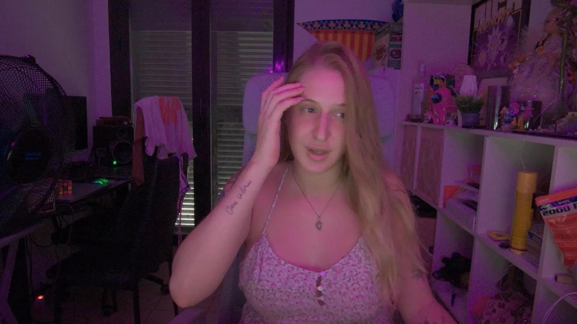 Offline pinkladyx2 on Cam4