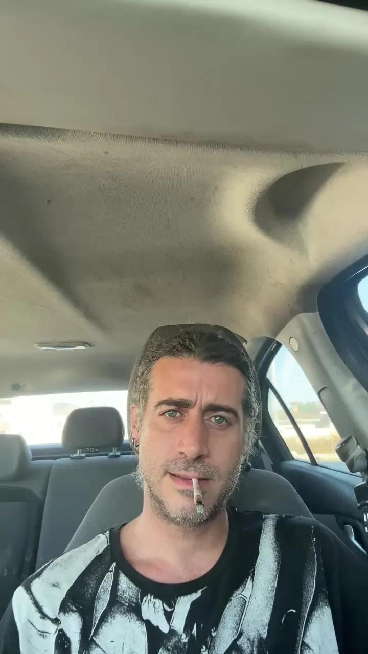 Offline Pollon29_cm on Cam4