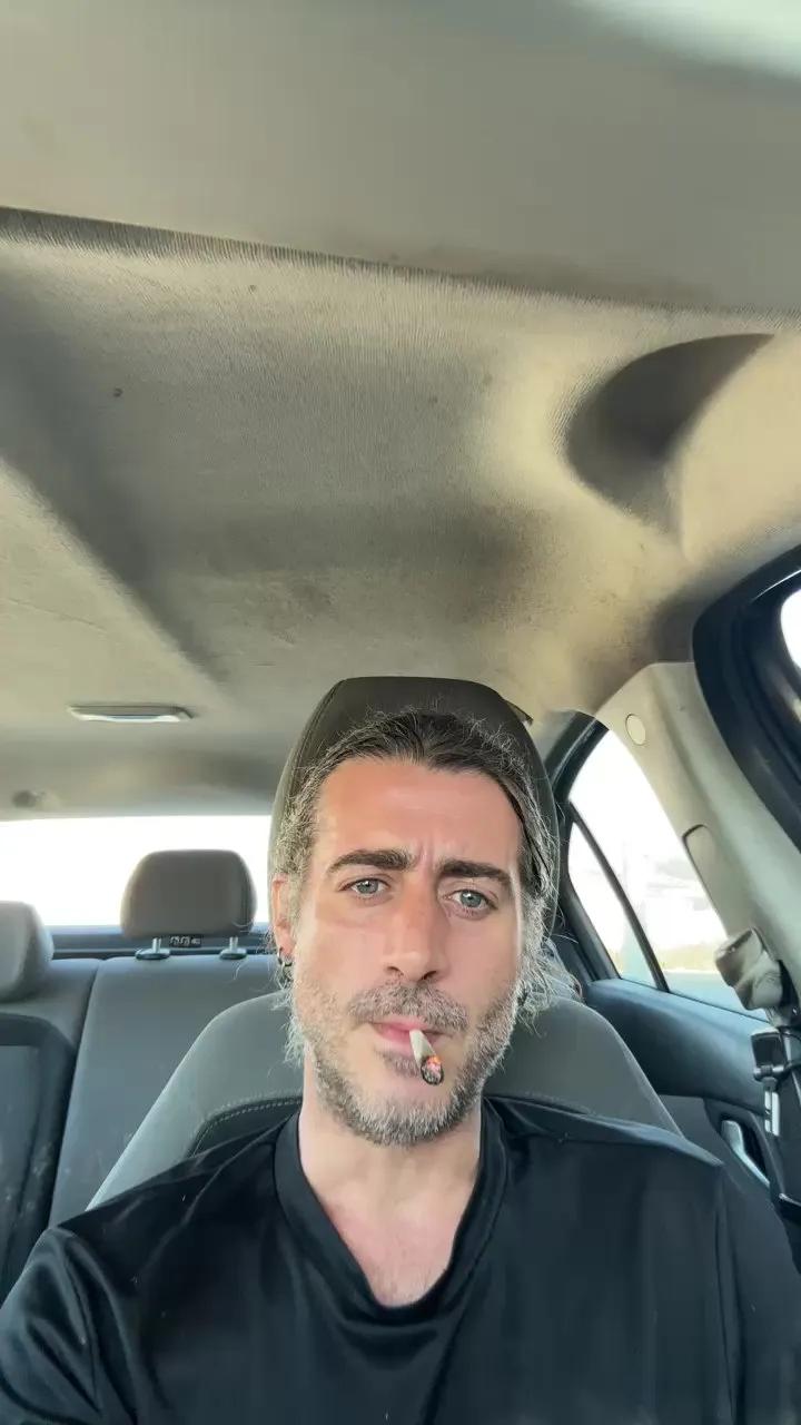 Offline Pollon29_cm on Cam4