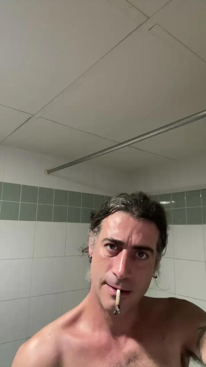 Offline Pollon29_cm on Cam4