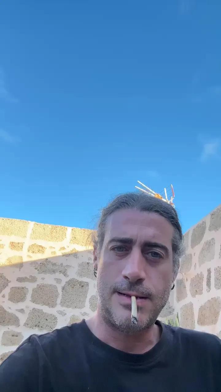 Offline Pollon29_cm on Cam4