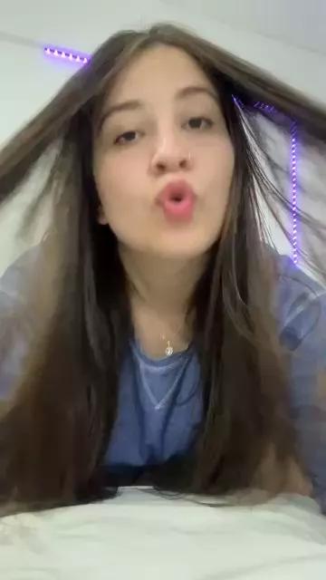 Offline Pradaxxx2 on Cam4