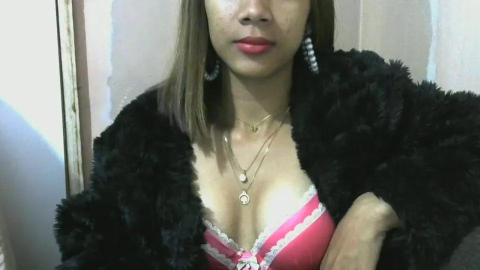 Offline Priscilla04 on Cam4