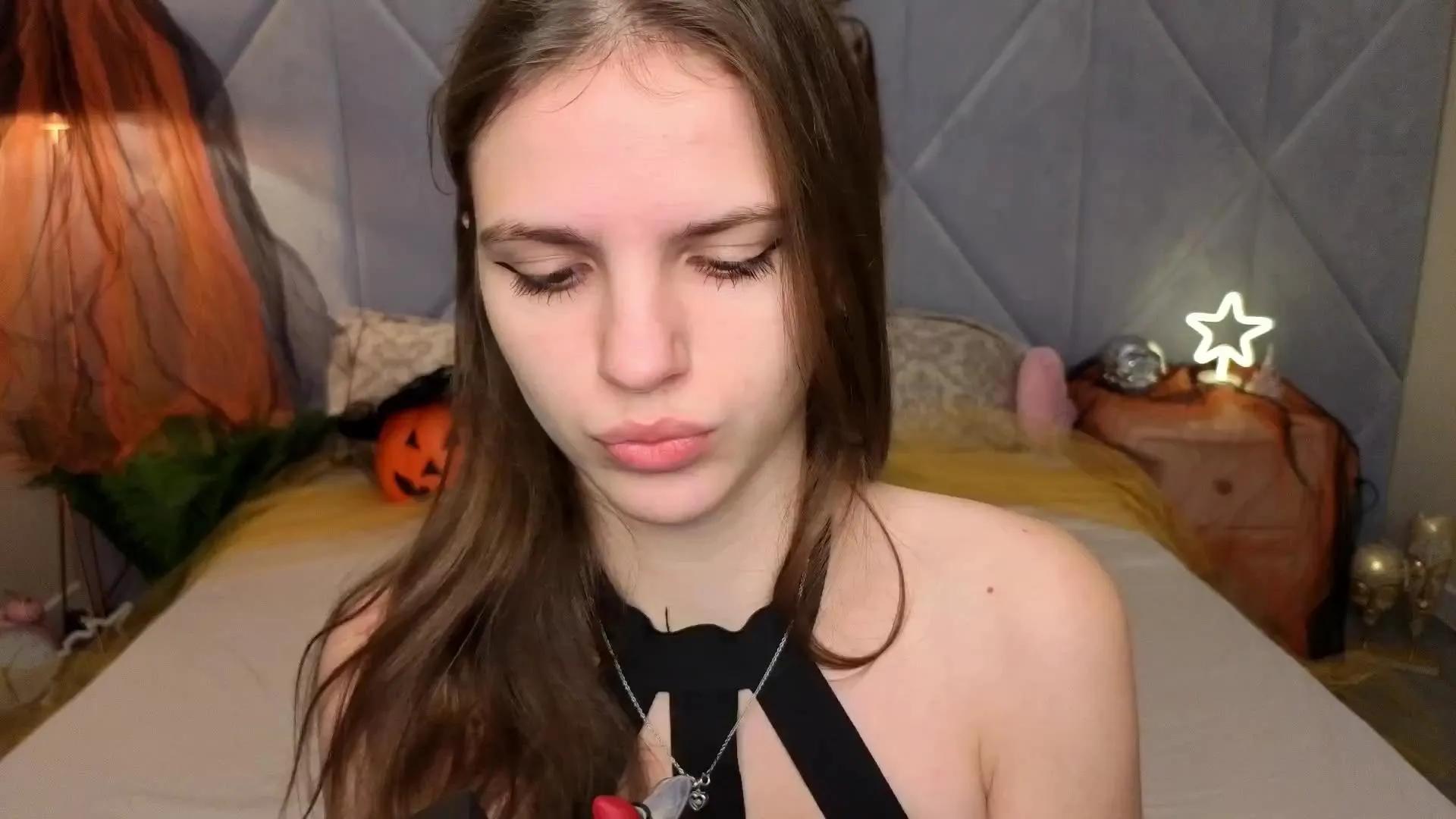 Offline PussyOnLuck on Cam4