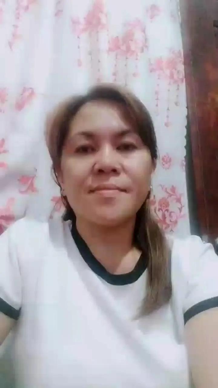 Offline Queenbee82 on Cam4